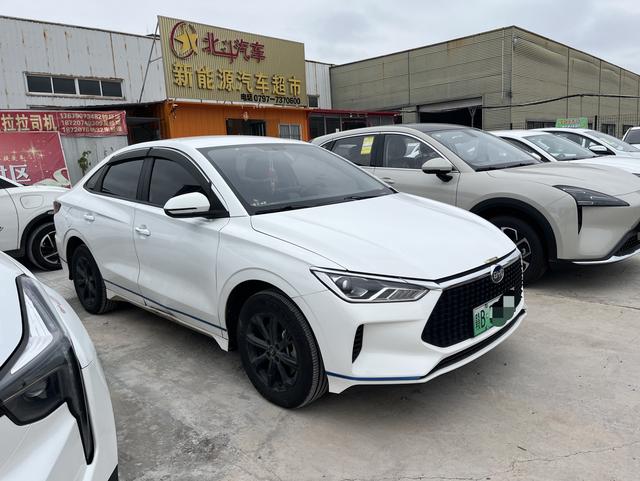 BYD e3 2022 #3 BYD e3 2022 car image #3