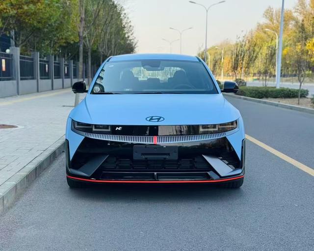 Hyundai IONIQ 5 N 2025 car image #3