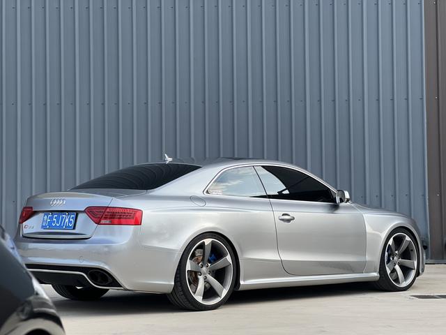 Audi RS 5 2014 car image #3