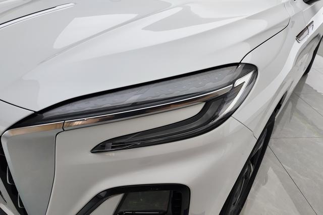 HongQi HS3 2024 #3 HongQi HS3 2024 car image #3