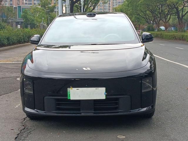 理想汽车 理想i6 2025 汽车图片 #3