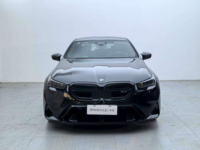 BMW M5 New Energy car image #3