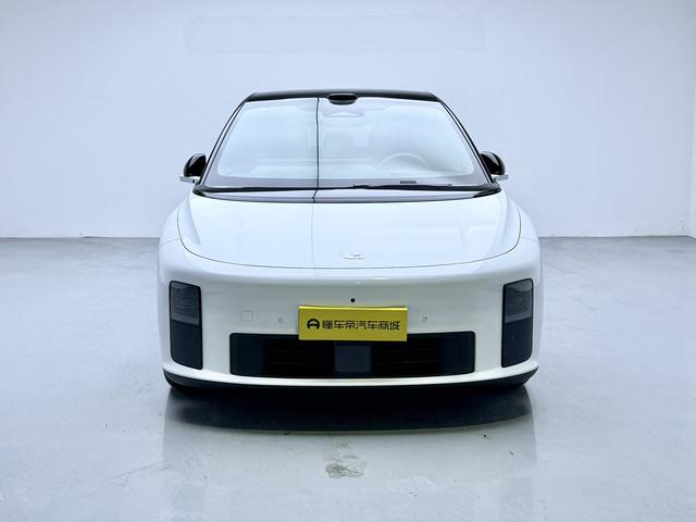 理想汽车 理想i6 2025 汽车图片 #3