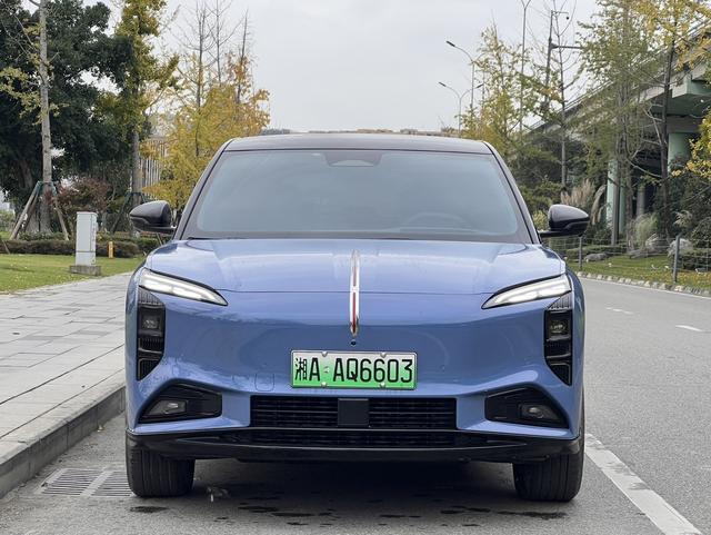 HongQi TianGong 08 2025 #3 HongQi TianGong 08 2025 car image #3