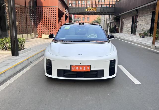 理想汽车 理想i6 2025 汽车图片 #3