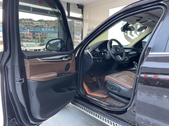 BMW M8 2016 car image #3