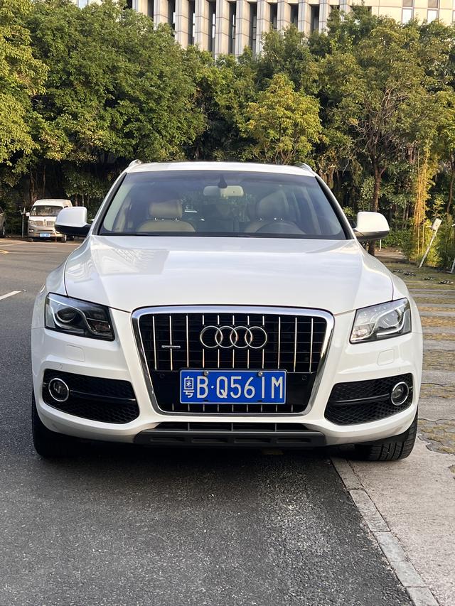 Audi Q5 (Imported) 2012 car image #3