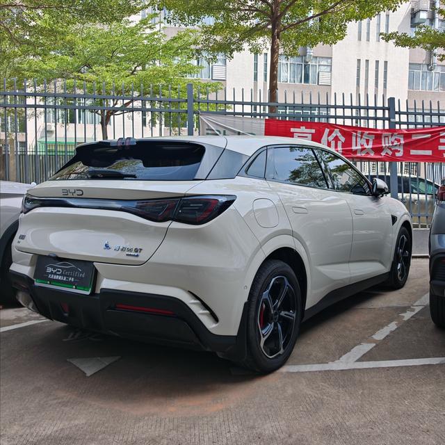 BYD Seal 06GT 2025 car image #3