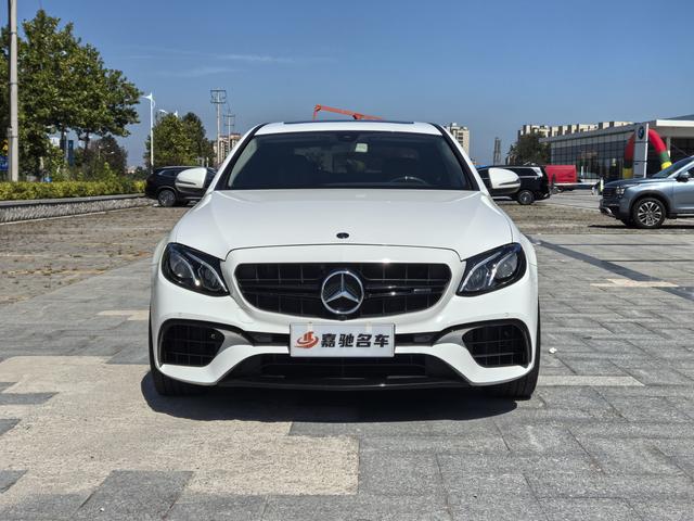 Mercedes-Benz M AMG 2017 صورة سيارة #3