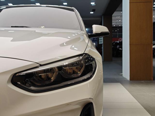 BMW i4 M50 2019 car image #3