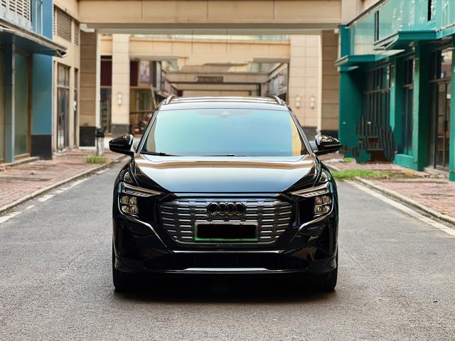 Audi Q5 e-tron 2024 imagem de carro #3