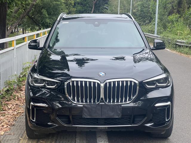 BMW X5 2022 car image #3