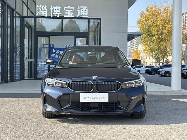 BMW M760Le 2024 #3 BMW M760Le 2024 car image #3