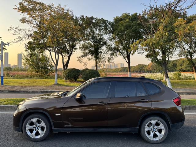 BMW M760Le 2011 car image #3