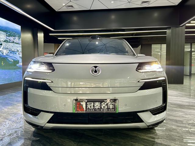 Denza N9 2025 car image #3