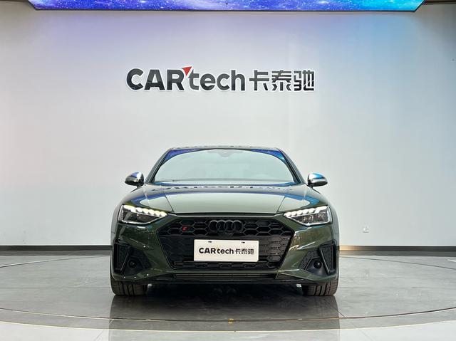 Audi S4 2023 car image #3