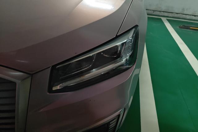 Audi Q2L e-tron 2020 car image #3