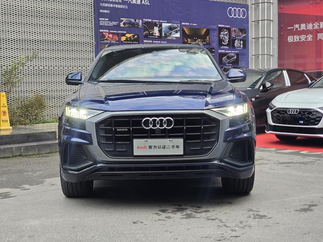 Audi Q8 2020 car image #3