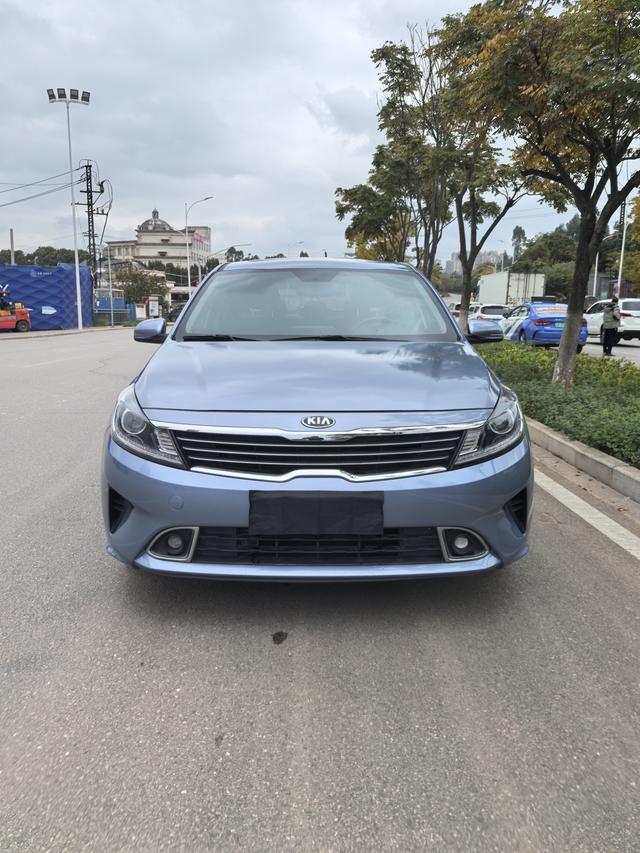 Kia Forte 2018 immagine di auto #3