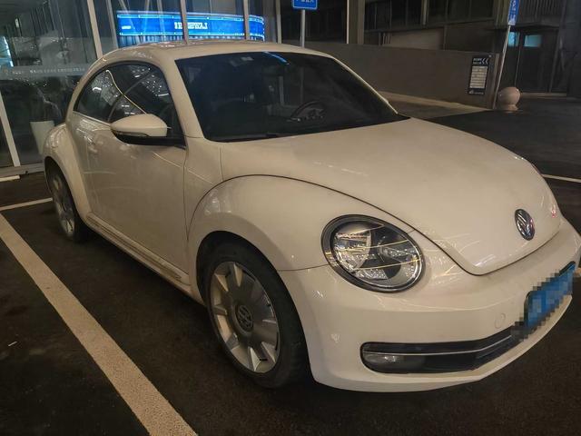 Volkswagen Beetle 2016 car image #3