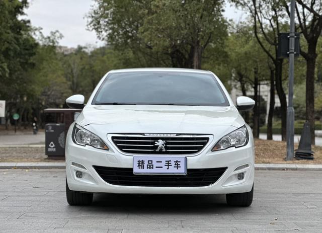 Peugeot 408 2015 #3 Peugeot 408 2015 car image #3