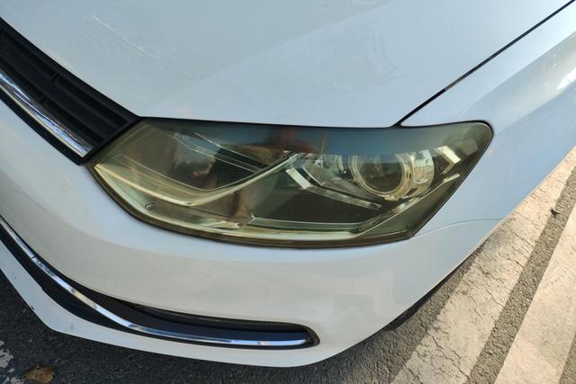 Volkswagen Polo 2018 car image #3