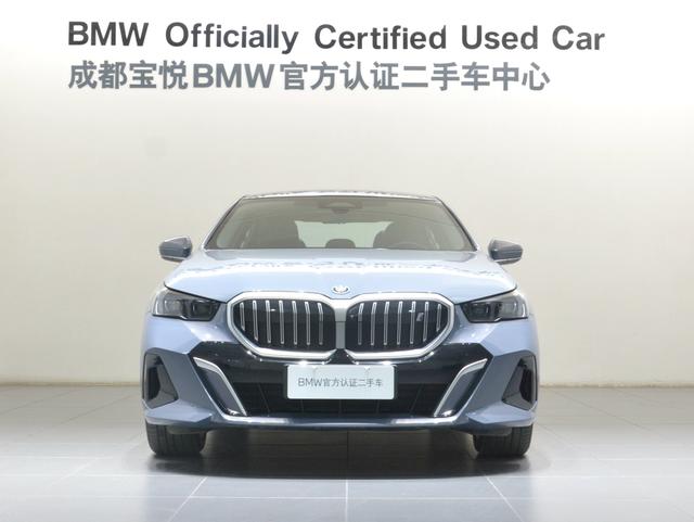 BMW i5 2024 car image #3