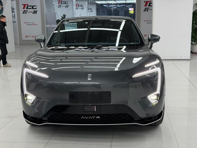 Avatr 11 2024 car image #3