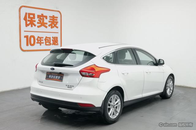 Ford Focus 2015 car image #3