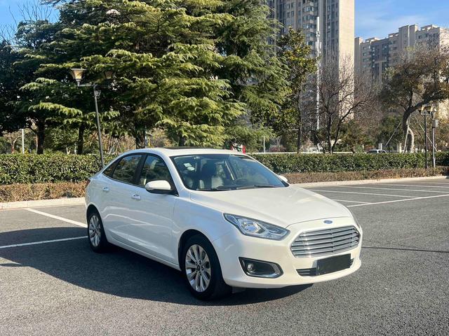 Ford Escort 2016 #3 Ford Escort 2016 car image #3