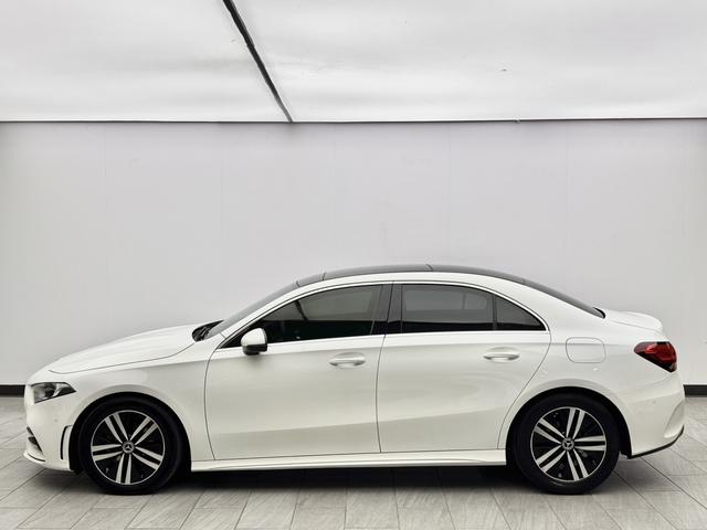 Mercedes-Benz A Class 2019 car image #3