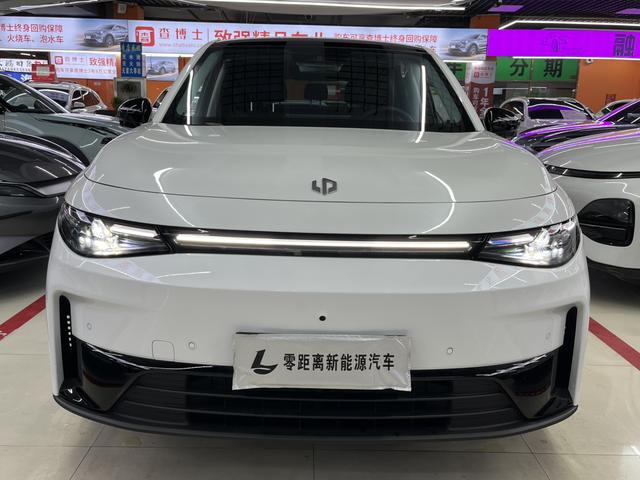 零跑汽车 零跑C10 2025 汽车图片 #3