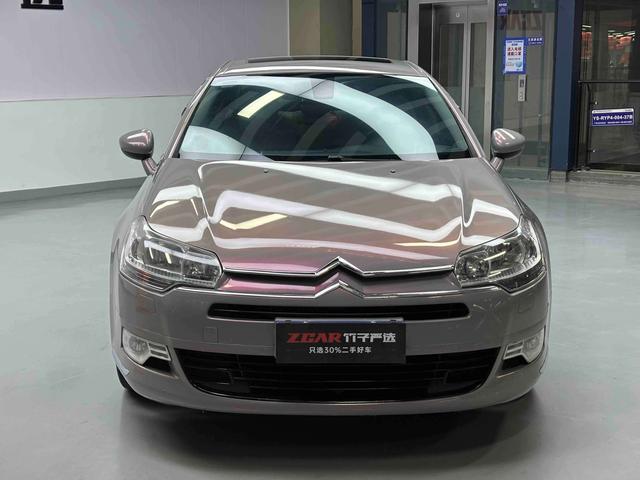 Citroen C5 2012 car image #3