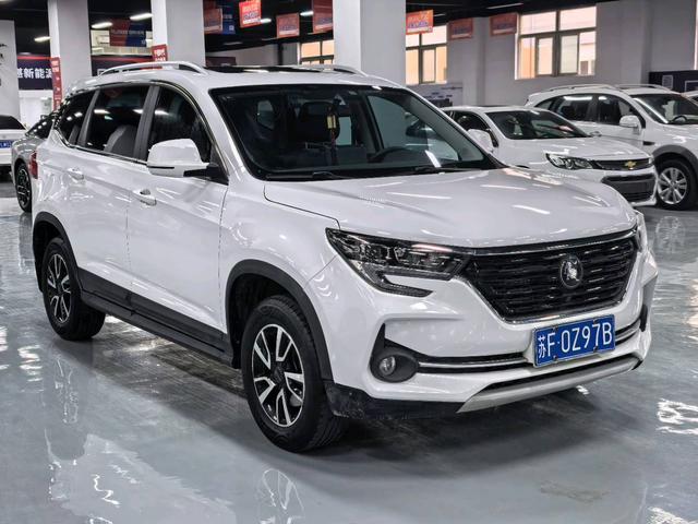 Forthing T5 EVO 2022 #3 Forthing T5 EVO 2022 car image #3