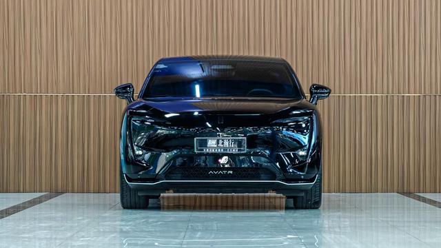 Avatr 11 2023 car image #3