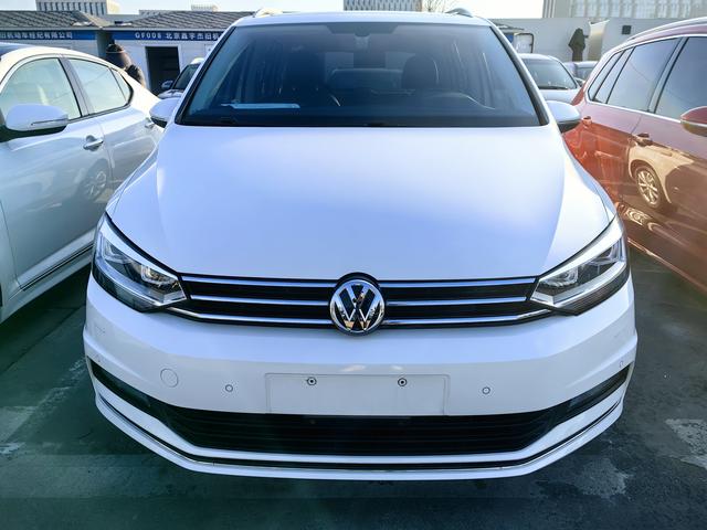 Volkswagen Touran 2017 immagine di auto #3