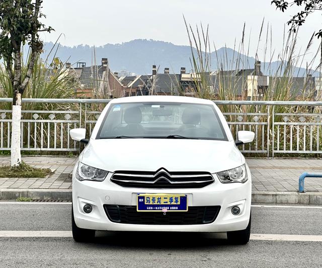 Citroen C-Elysée 2015 #3 Citroen C-Elysée 2015 car image #3