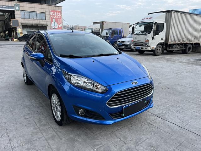 Ford Fiesta 2014 car image #3