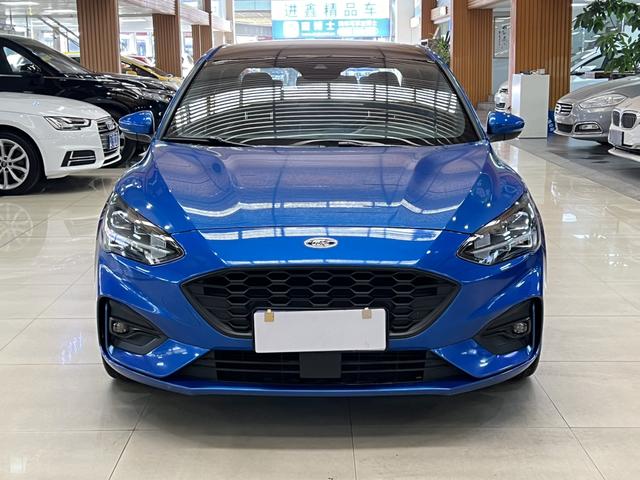 Ford Focus 2020 image de voiture #3