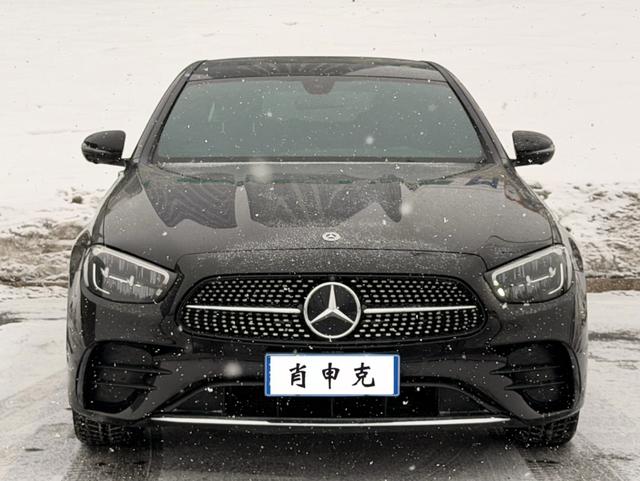 Mercedes-Benz 2022 car image #3