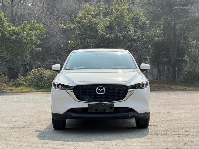 Mazda CX-5 2023 car image #3