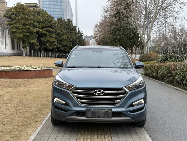 Hyundai Tucson 2015 immagine di auto #3