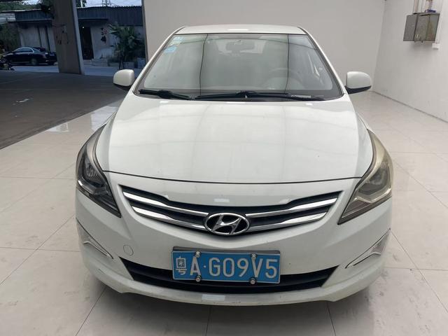 Hyundai Reina 2016 #3 Hyundai Reina 2016 car image #3