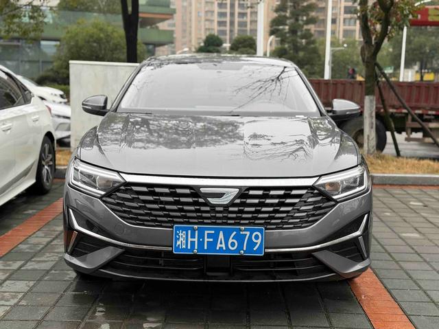 Jetta VA7 2025 car image #3