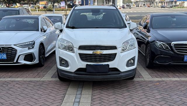 Chevrolet Tracker 2015 #3 Chevrolet Tracker 2015 immagine di auto #3