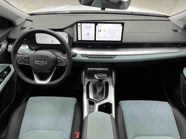 GEELY Emgrand L 2022 صورة سيارة #3