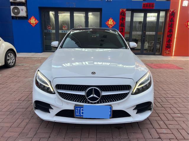 Mercedes-Benz C Class 2019 car image #3