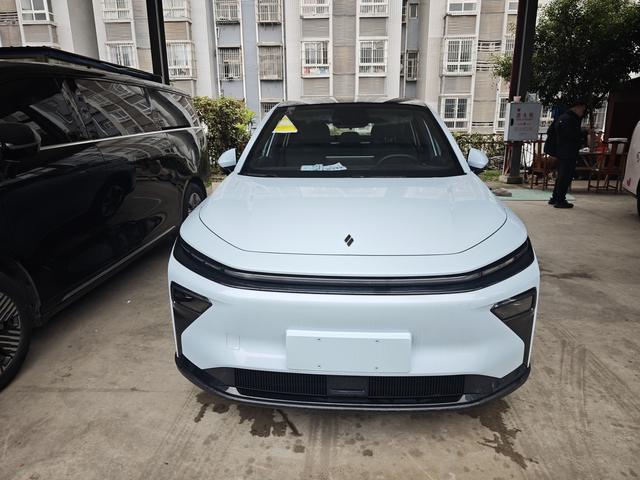 睿蓝汽车 睿蓝7 2026 汽车图片 #3