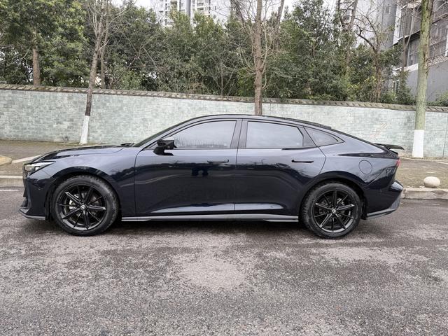 Changan UNI-V 2022 immagine di auto #3