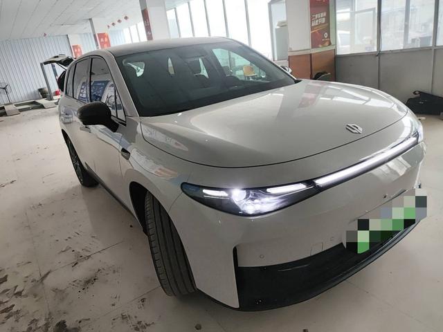 零跑汽车 零跑C10 2024 汽车图片 #3